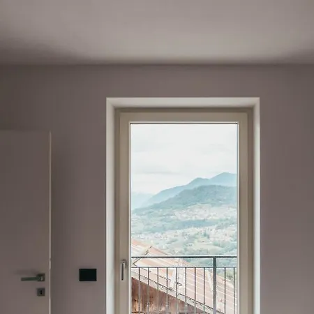 Apartment La Finestra Sulla Valle *